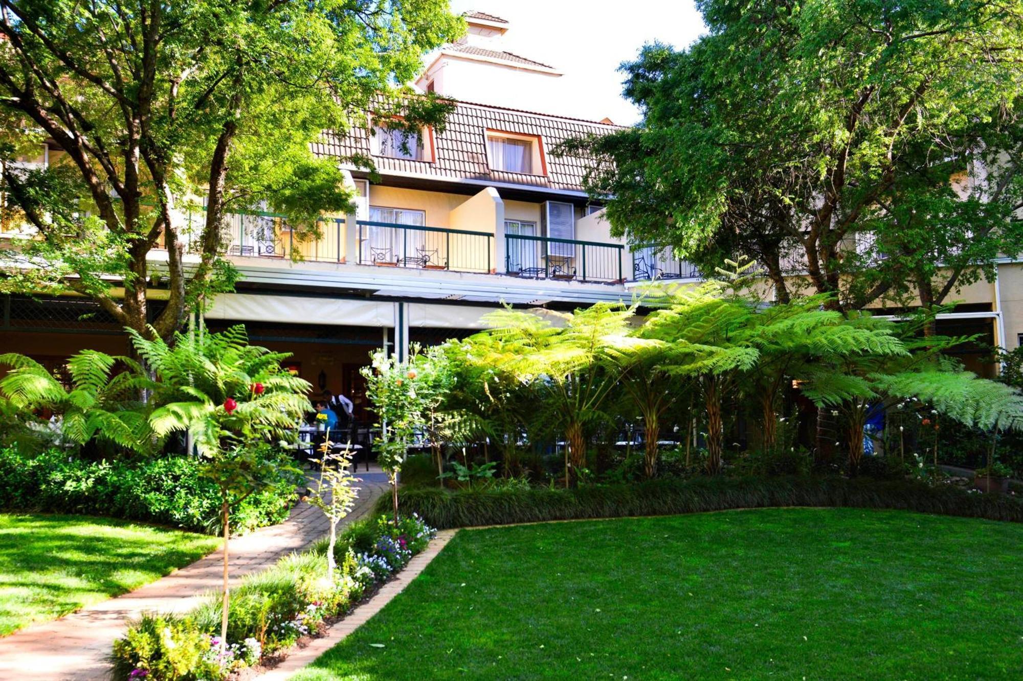 Protea Hotel By Marriott Johannesburg Balalaika Sandton Εξωτερικό φωτογραφία